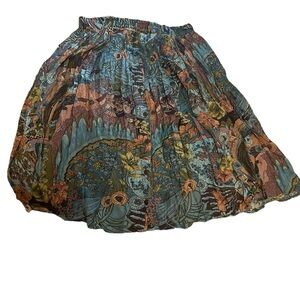 Ladies vintage pleated skirt (has a matching embroidered vest)